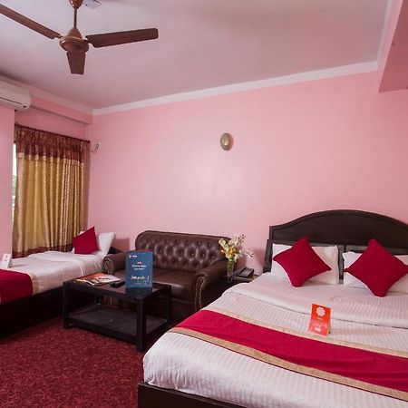 Oyo 161 Ram Janaki Hotel カトマンズ エクステリア 写真