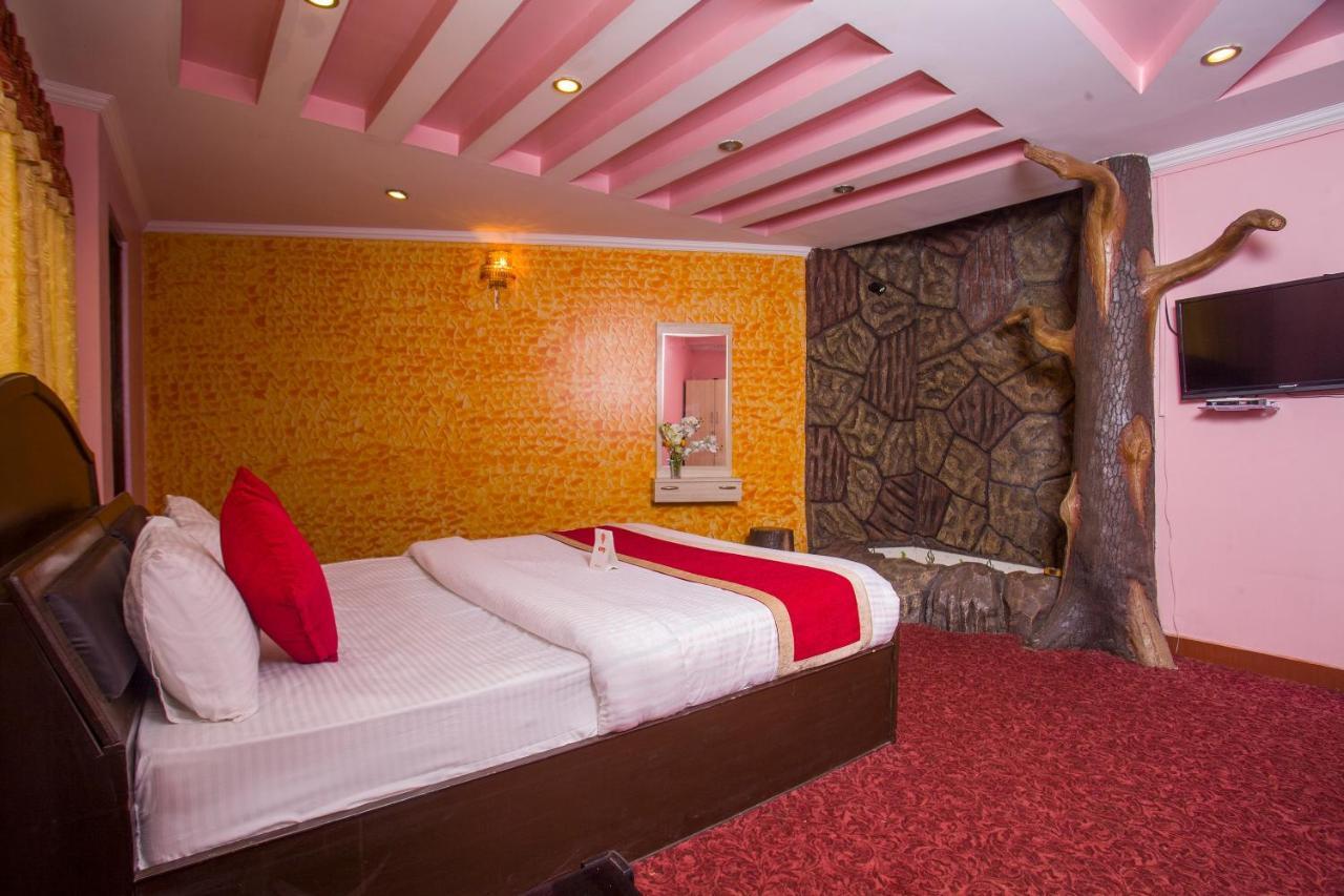 Oyo 161 Ram Janaki Hotel カトマンズ 部屋 写真