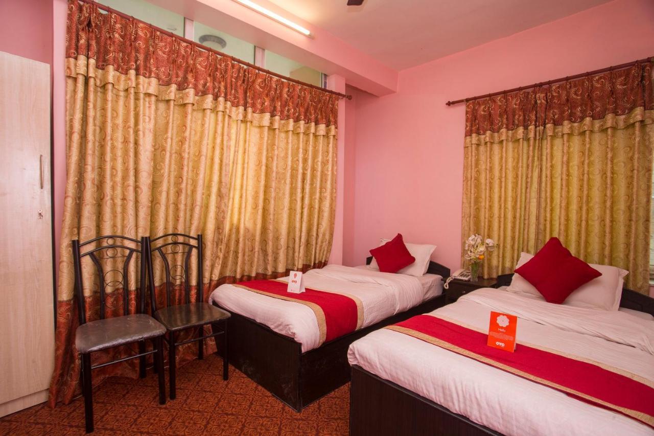Oyo 161 Ram Janaki Hotel カトマンズ エクステリア 写真